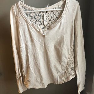 Super cute cotton top with lace detailing M